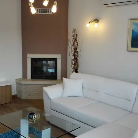 Villa Marion Santalezi